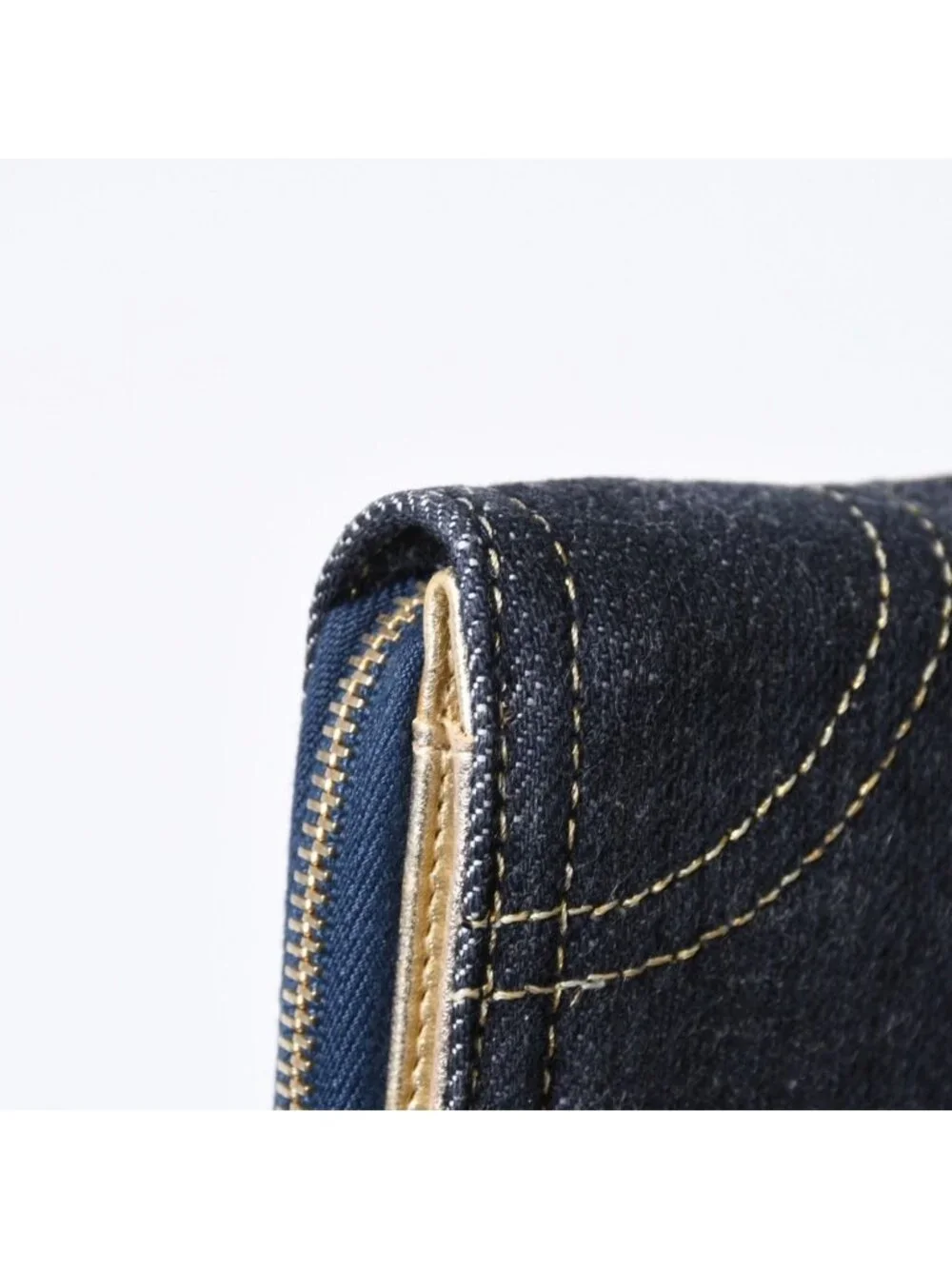 Chanel CC Logo Round Wallet Blue Denim Leather Gold